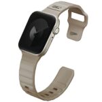 UNIQ Strap Stride Apple Watch Series 1/2/3/4/5/6/7/8/9/SE/SE3 38/40/41mm FKM Rubber Strap khaki/pale - imagine 3