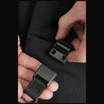 Bag UNIQ Arden Sling 2L black - imagine 5