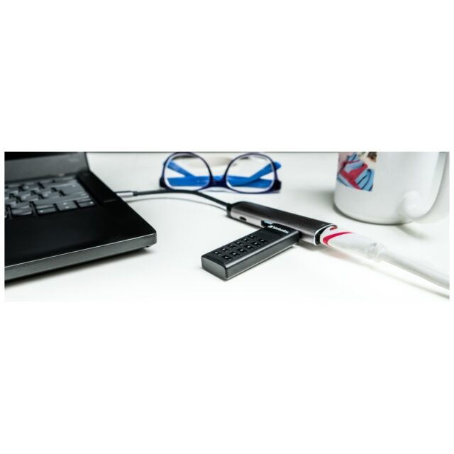 External drive Verbatim Keypad Secure USB 3.2 Gen 1 32GB black 49427 - imagine 6