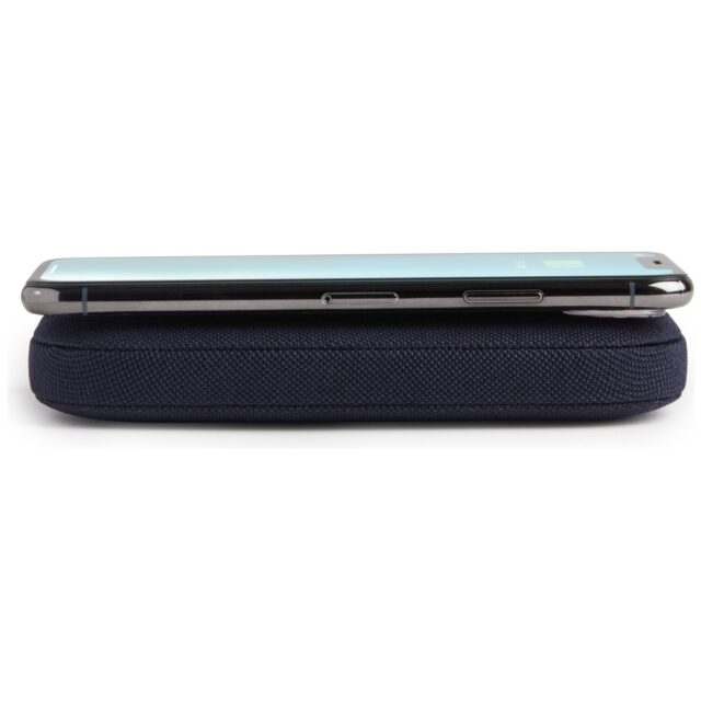 Lexon Powersound 5000 mAh Wireless Power Bank with Bluetooth Speaker dark blue LA128DB - imagine 6