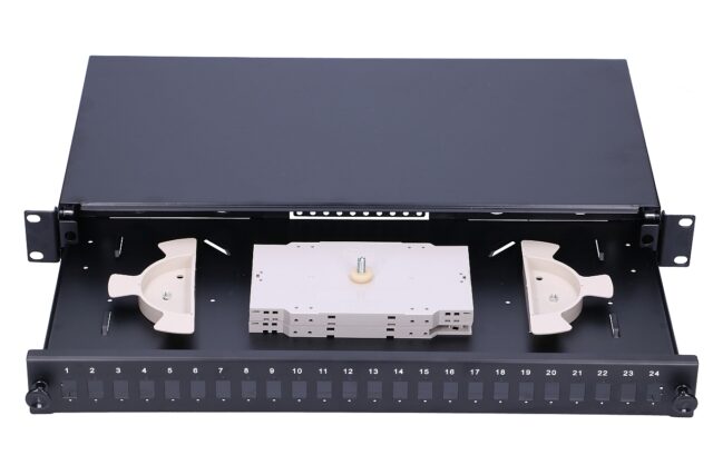Extralink 24 Core | Patch panel | 24 port, black - imagine 3