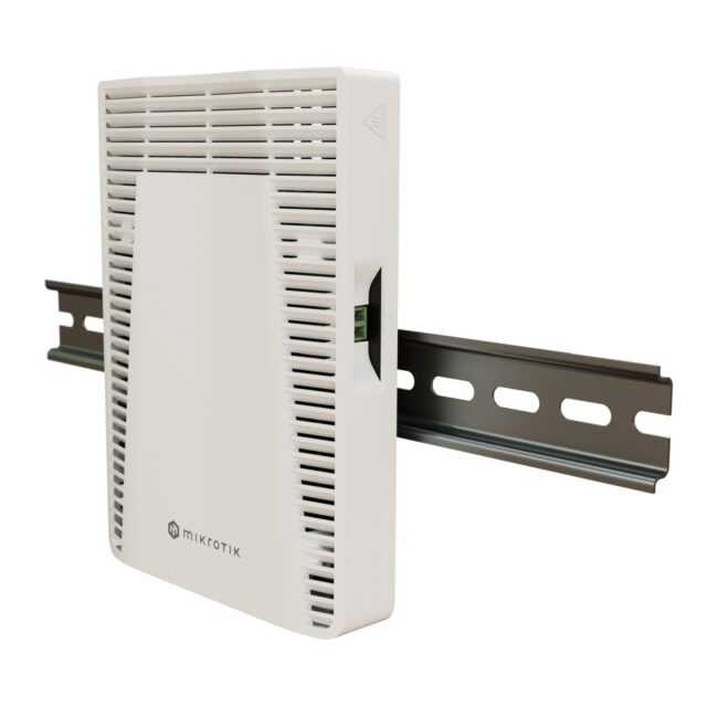 MikroTik CRS304-4XG-IN | Switch | 1x RJ45 1000Mb/s, 4x 10G RJ45, RouterOS v7 - imagine 7