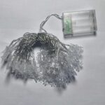 Lampki choinkowe LED snowflake/star -    6m/40 lampek ciepłe białe/warm white zasilane bat. 3xAA EHD-LS05 - imagine 10