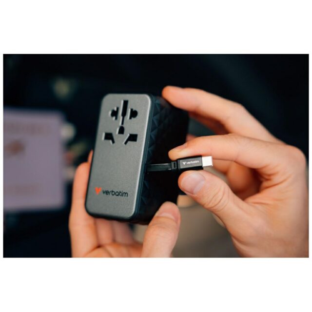 Verbatim Travel Adapter EU/UK/US GaN USB-A/3xUSB-C PD 85W CNT-02 black 32127 - imagine 6