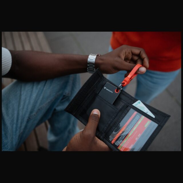 Verbatim Drive SSD 2TB - key ring with cable USB 3.2 gen.2 black-red 32196 - imagine 6