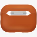 Case UNIQ Lino for AirPods Pro 3 gen      Silicone orange - imagine 4