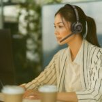 Wireless headphones with microphone Creative Chat Wireless Bluetooth black - imagine 6