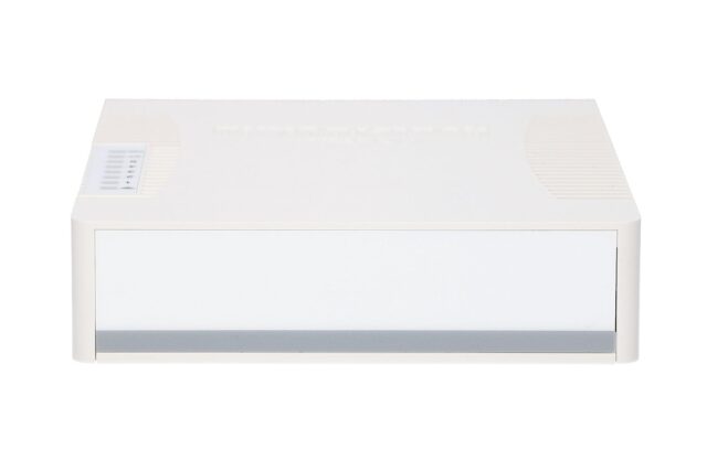 MikroTik hAP ac | WiFi Router | RB962UiGS-5HacT2HnT, Dual Band, 5x RJ45 1000Mb/s, 1x SFP, 1x PoE - imagine 3