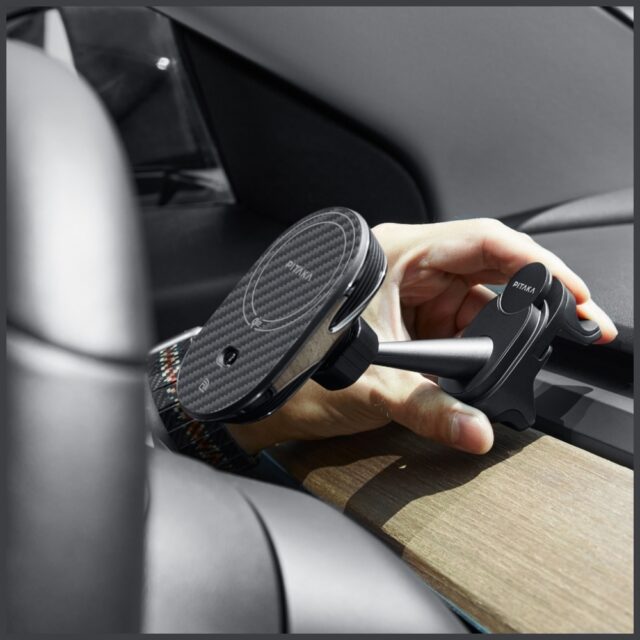 Car mount with wireless charger PITAKA MagEZ Pro 2 Qi2 Tesla Magsafe for Tesla Model 3/Y black gray - imagine 6