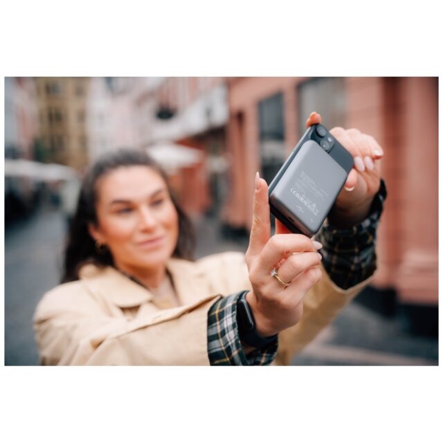 Verbatim Wireless Magnetic Power Bank `n` Go 15W 10000mAh grey 32249 - imagine 4