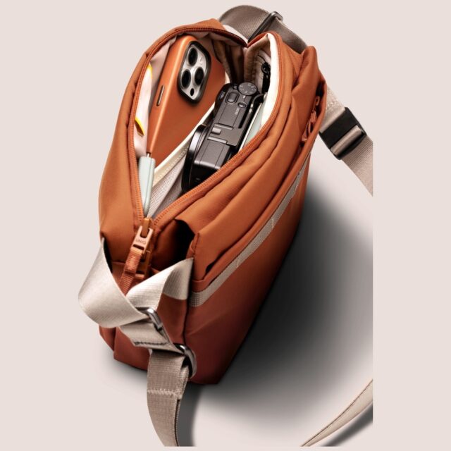 Bag Crossbody UNIQ Denver 5L orange - imagine 4