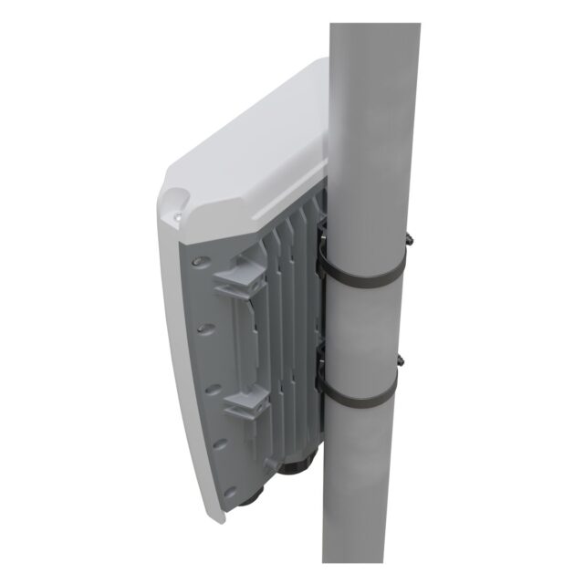 MikroTik CRS504-4XQ-OUT | Switch | Cloud Router Switch, 4x 100G QSFP28, 1x RJ45 100Mb/s, IP66 - imagine 6