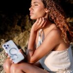 UNIQ Coehl Savon iPhone 16 Pro 6.3" case Magnetic Charging bubble prism - imagine 8