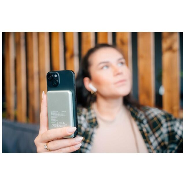 Verbatim Wireless Magnetic Power Bank `n` Go 15W 5000mAh green 32241 - imagine 5