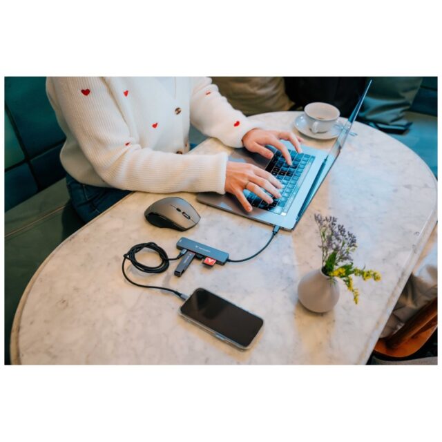Adapter Hub Verbatim USB-C/HDMI/USB-A 3.2/USB-A 2.0/SD/microSD aluminum 32156 - imagine 8