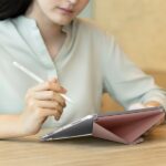 UNIQ Camden Click iPad Air 13" (2024) case pink/blush pink - imagine 6