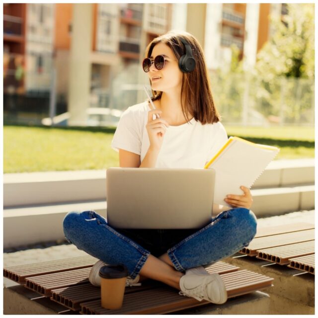 Over-ear Bluetooth headphones Motorola XT220 black - imagine 8