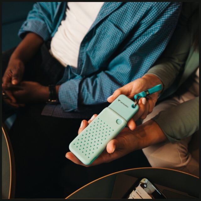 External Drive Verbatim Pocket SSD 1TB USB-C 3.2 gen.2 black-polar blue 32324 - imagine 5