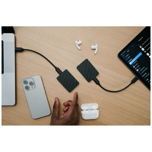 External Drive Verbatim Store n Go Mini Stripe USB-C SSD 1TB Black 32035 - imagine 7