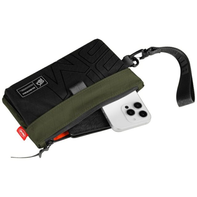 Phone bag Skinarma Jager olive - imagine 5