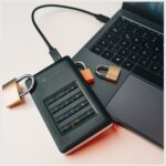 Portable external HDD Verbatim Store n Go with keyboard 1TB black 53401 - imagine 4