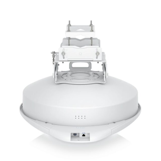 Ubiquiti AF60-XR-EU | Radioline | 60 GHz, 5.4 Gbps, 15 km, GPS, 10G SFP+, IPX6 - imagine 8