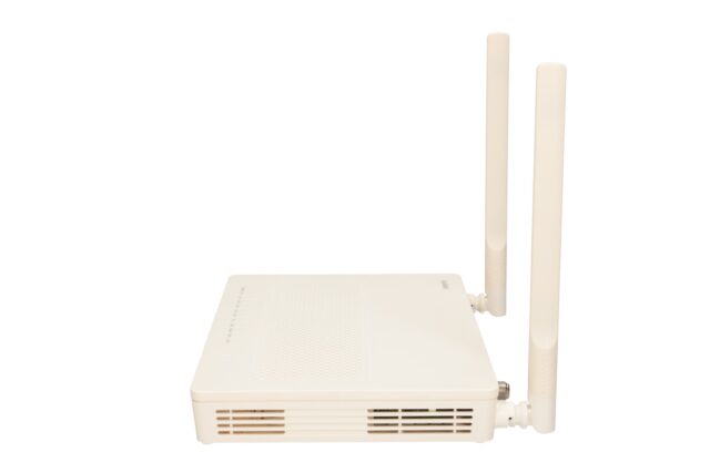 Huawei HG8247H5 | ONT | 2,4GHz, 1x GPON, 4x RJ45 1000Mb/s, 1x RJ11, 1x USB, 1x CATV - imagine 3