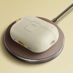 UNIQ Clyde Lock Case AirPods Pro 2 (2022/2023) beige-yellow/ivory-canary yellow - imagine 5