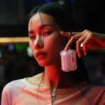 Skinarma case Mecha AirPods Pro 2 smoke - imagine 7