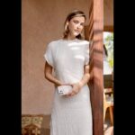 UNIQ case Coehl Verdure iPhone 16 Pro 6.3" Magnetic Charging case spring blossom - imagine 8