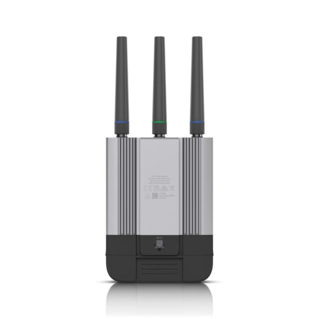 Ubiquiti UMR-Industrial-EU | Industrial router | LTE Cat 4, Wi-Fi 4, 2x RJ45 1000Mb/s, nano SIM - imagine 2