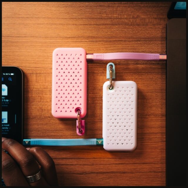 External Drive Verbatim Pocket SSD 1TB USB-C 3.2 gen.2 white-purple 32322 - imagine 7