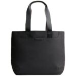 Bag UNIQ Arden Tote 16L black