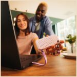 External Drive Verbatim Pocket SSD 1TB USB-C 3.2 gen.2 white-purple 32322 - imagine 6