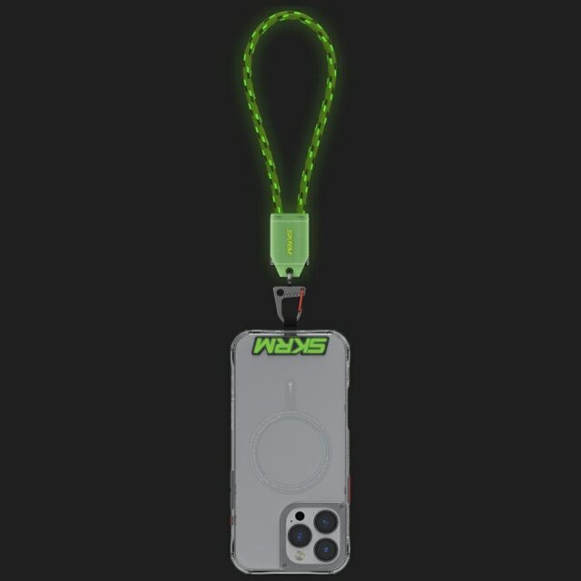 Universal wrist lanyard 2-in-1 cable Skinarma Dyno Ve USB-C/USB-C niteglow - imagine 2