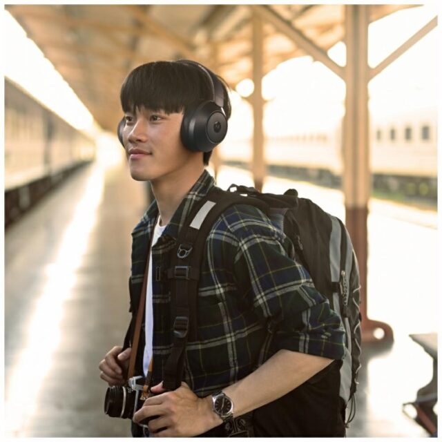 Over-ear Bluetooth headphones Motorola XT800 ANC black - imagine 9