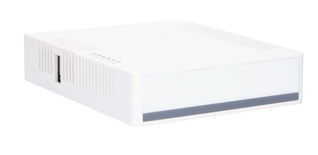 MikroTik RB951Ui-2HnD | WiFi Router | 2,4GHz, 5x RJ45 100Mb/s, 1x USB - imagine 3