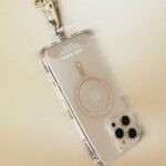 Skinarma case Saido iPhone 16 Pro 6.3" Magnetic Charging champagne - imagine 7