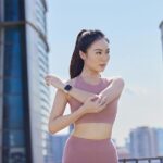 UNIQ Revix Strap Apple Watch Series1-8/SE/SE2/SE3/Ultra1/2/3 42/44/45/49mm Reversible Magnetic lilac - imagine 9