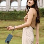 UNIQ Coehl Laurel Handstrap universal hand phone cord cream/ivory - imagine 2