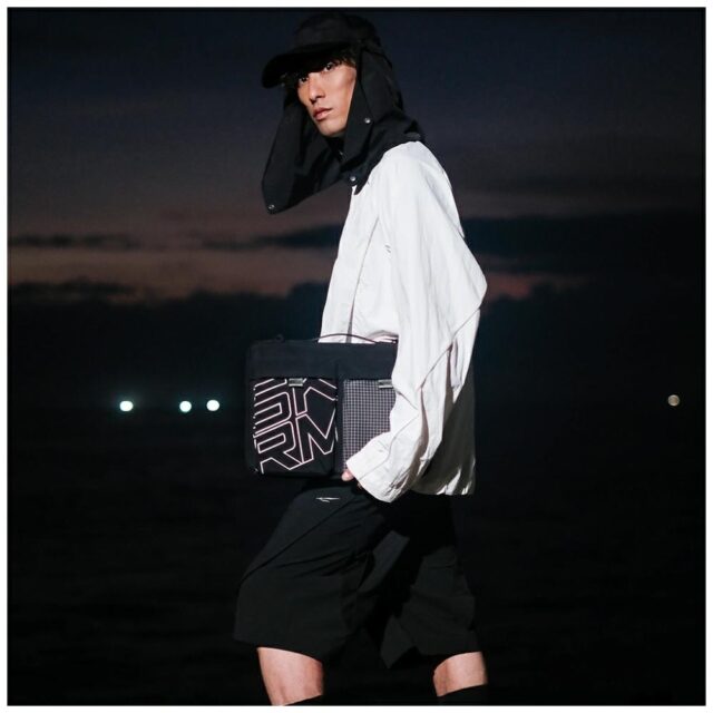 Laptop Sleeve Skinarma Jager 14" black - imagine 4