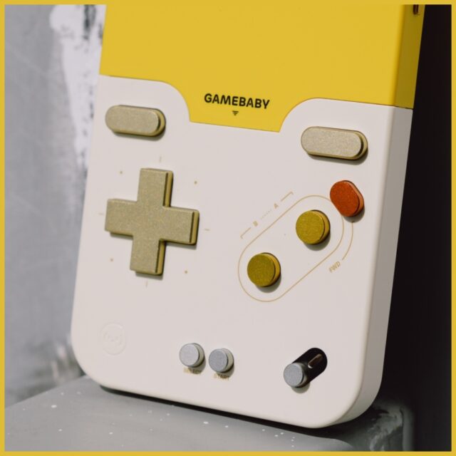 Case GAMEBABY with controller for iPhone 16 Pro Max yellow - imagine 8