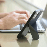 UNIQ Transforma Case iPhone 12 Pro Max 6,5" red - imagine 4