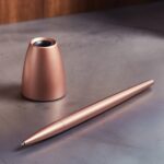 Lexon Scribalu Pen with Base soft gold LS64P1 - imagine 5