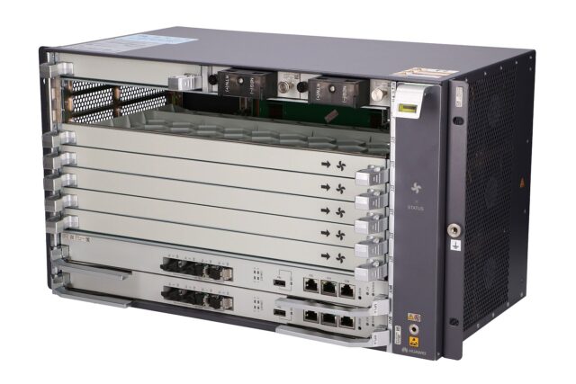 Huawei MA5800-X7 | OLT | 2x MPLA, 2x PILA 10G Uplink modules - imagine 5