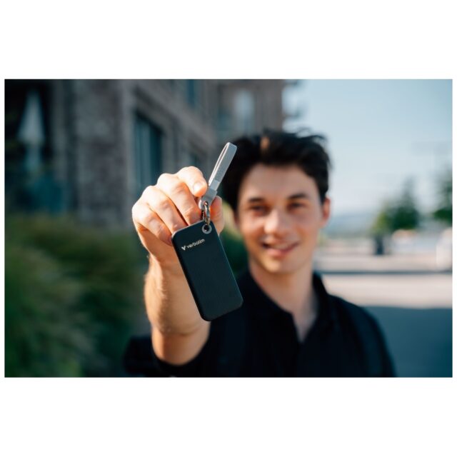 Verbatim 2TB SSD Keychain with USB 3.2 Gen.2 Cable Black-Grey 32194 - imagine 5