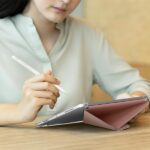 UNIQ Camden Click iPad Air 11" (2024) case beige/ivory - imagine 6