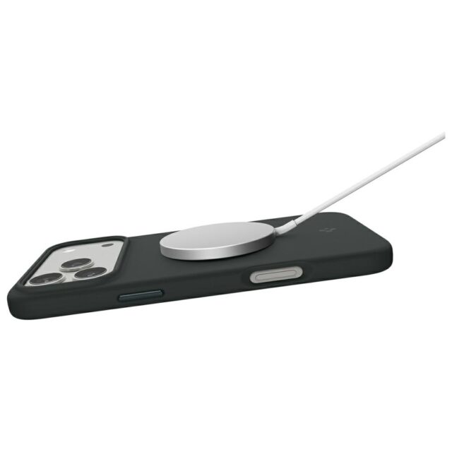 Spigen Silicone Fit MAG MagSafe Case for iPhone 17 Pro Max Green - imagine 7