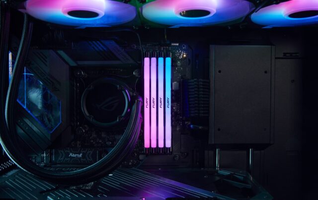 Kingston Technology FURY 96GB 6400MT/s DDR5 CL32 DIMM (Kit of 2) Renegade RGB XMP - imagine 9