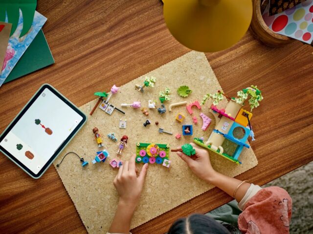 LEGO FRIENDS 42666 Cat Birthday Party & Tree House - imagine 9